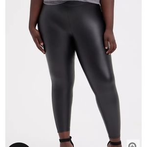 Pleather leggings